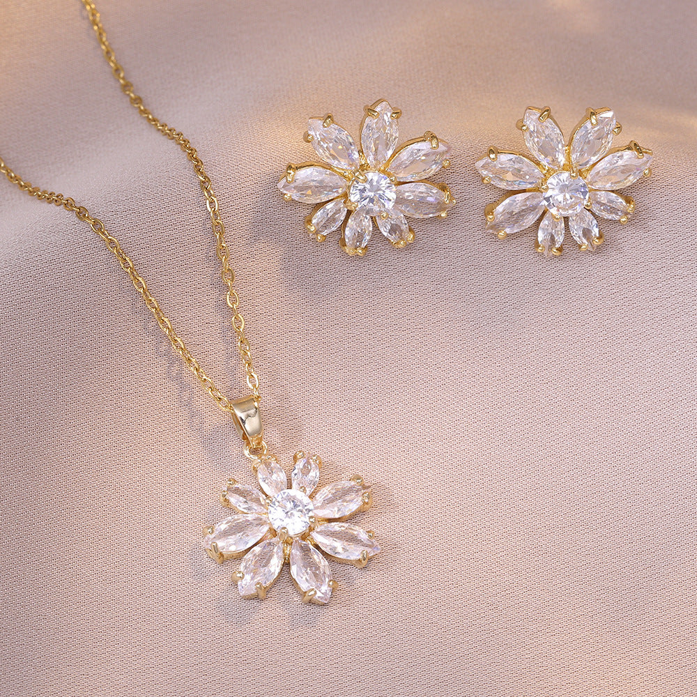 Floral Zircon Titanium Steel Necklace